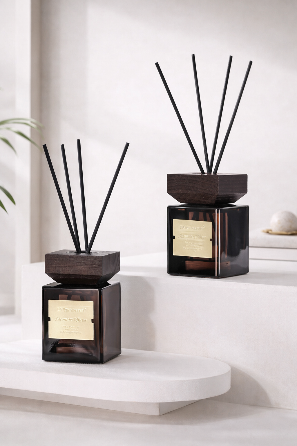 Fragrance Reed Diffuser with Wooden Lid & Rattan Reeds